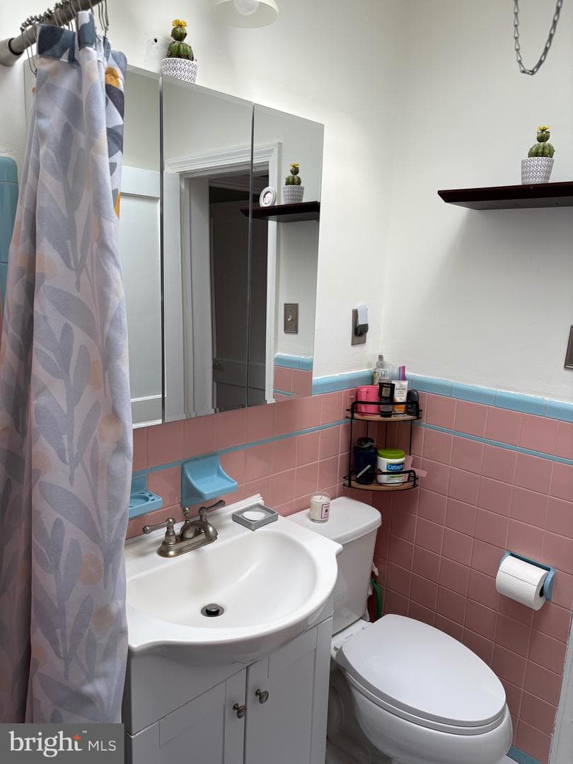 6716 Akron Street photo 25