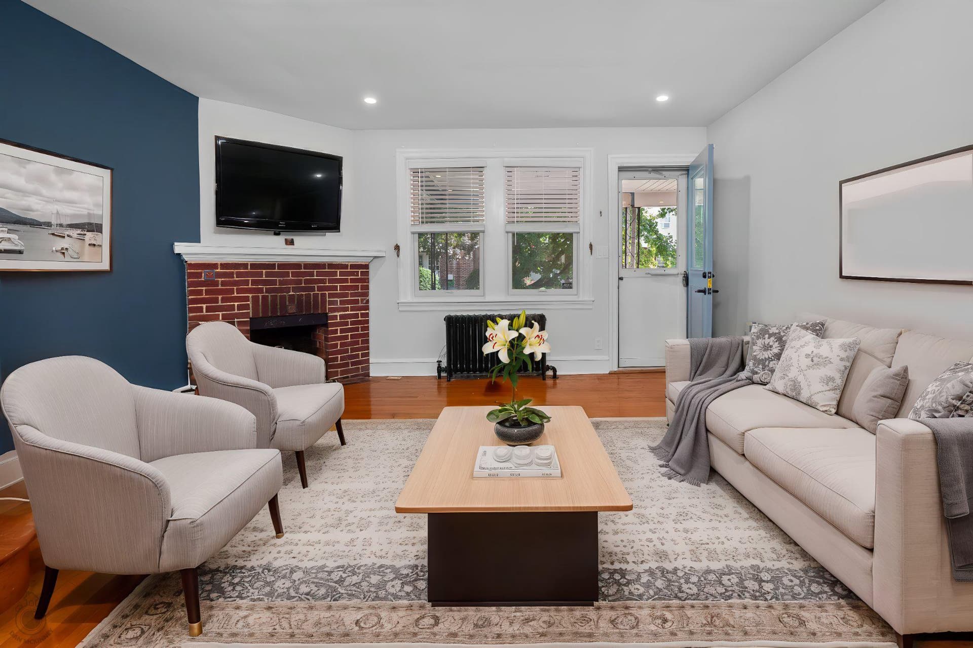 7226 Devon Street photo 4
