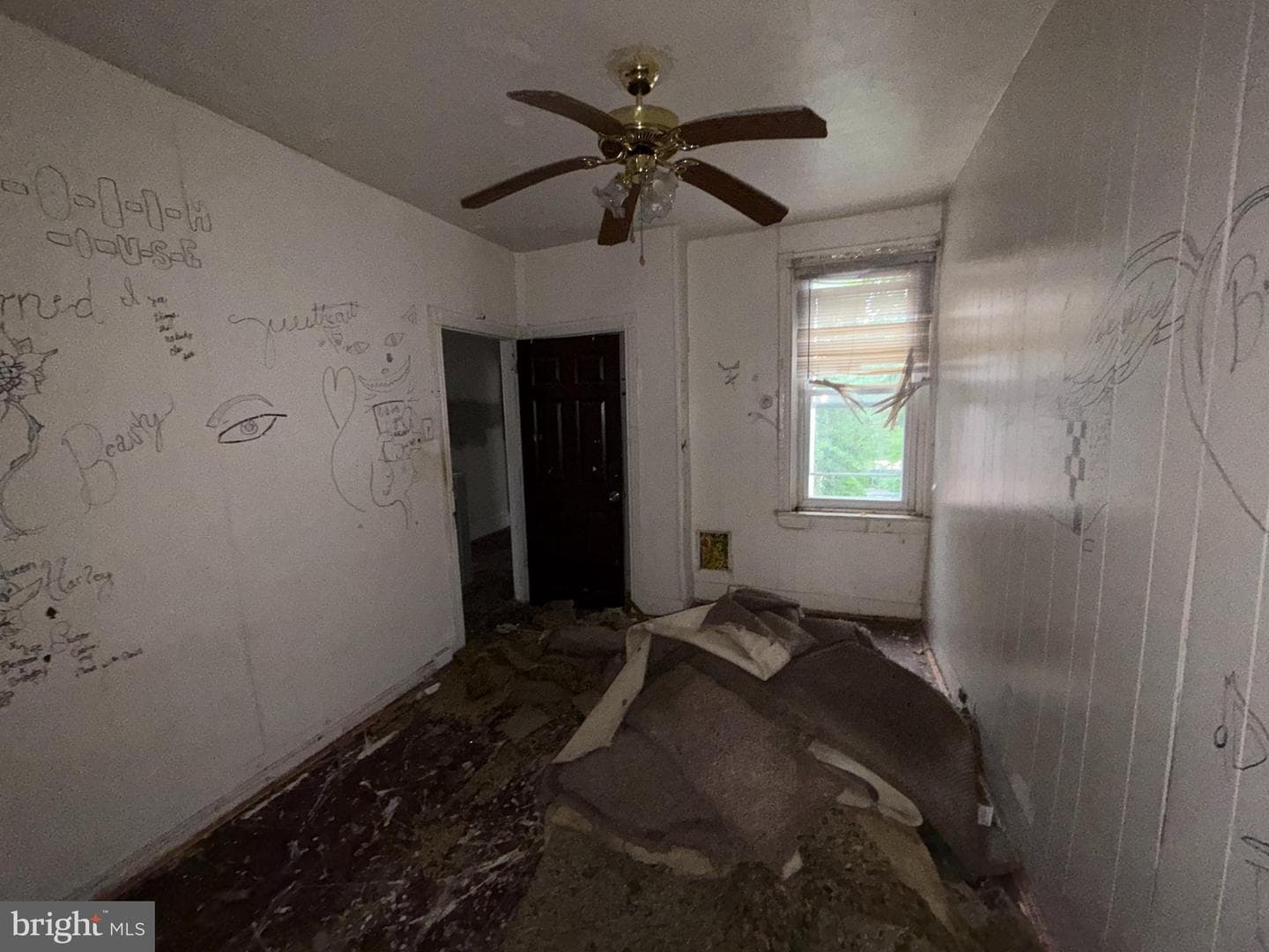 2530 W York Street photo 20
