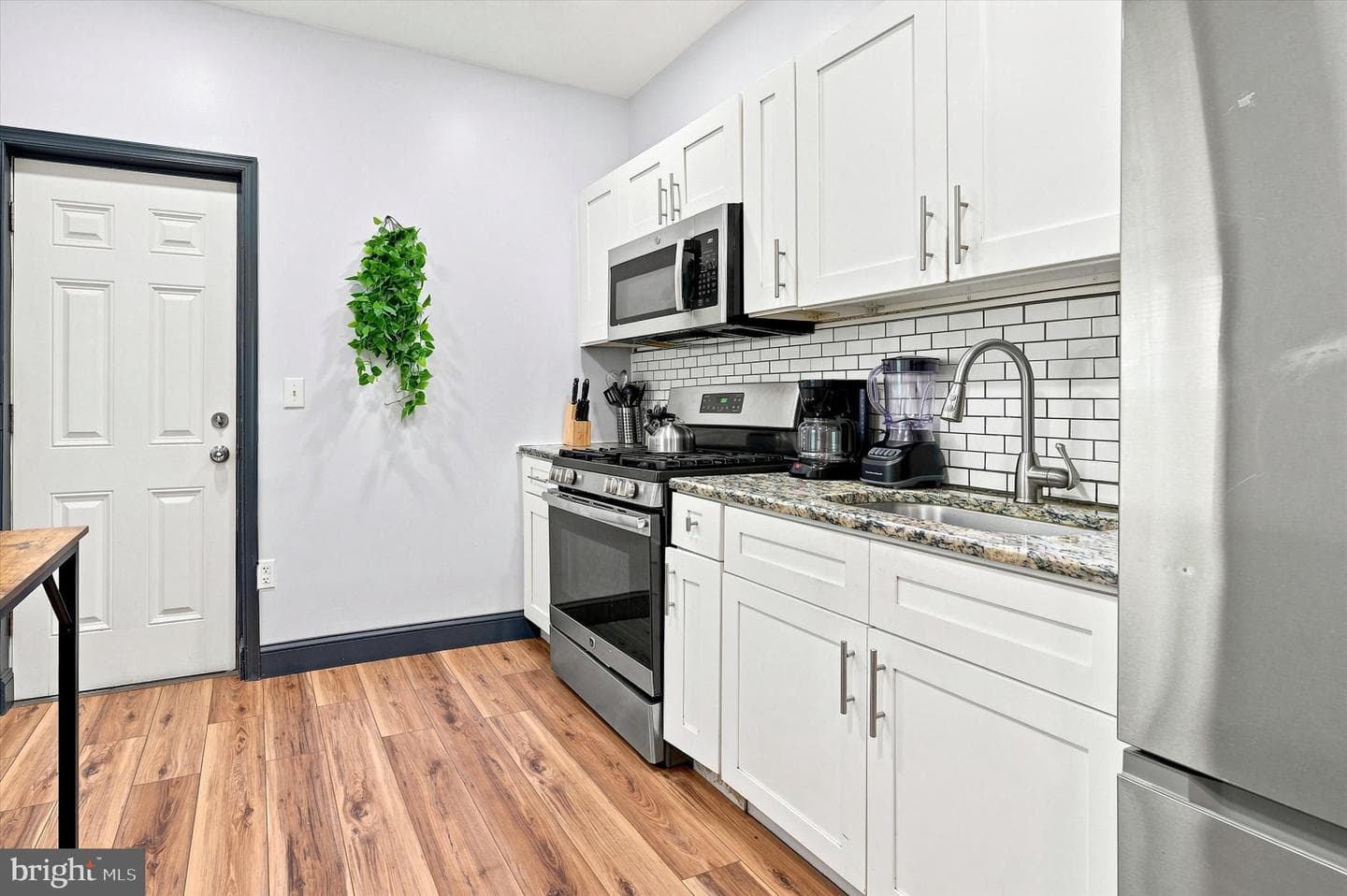 2109 N Franklin Street photo 9