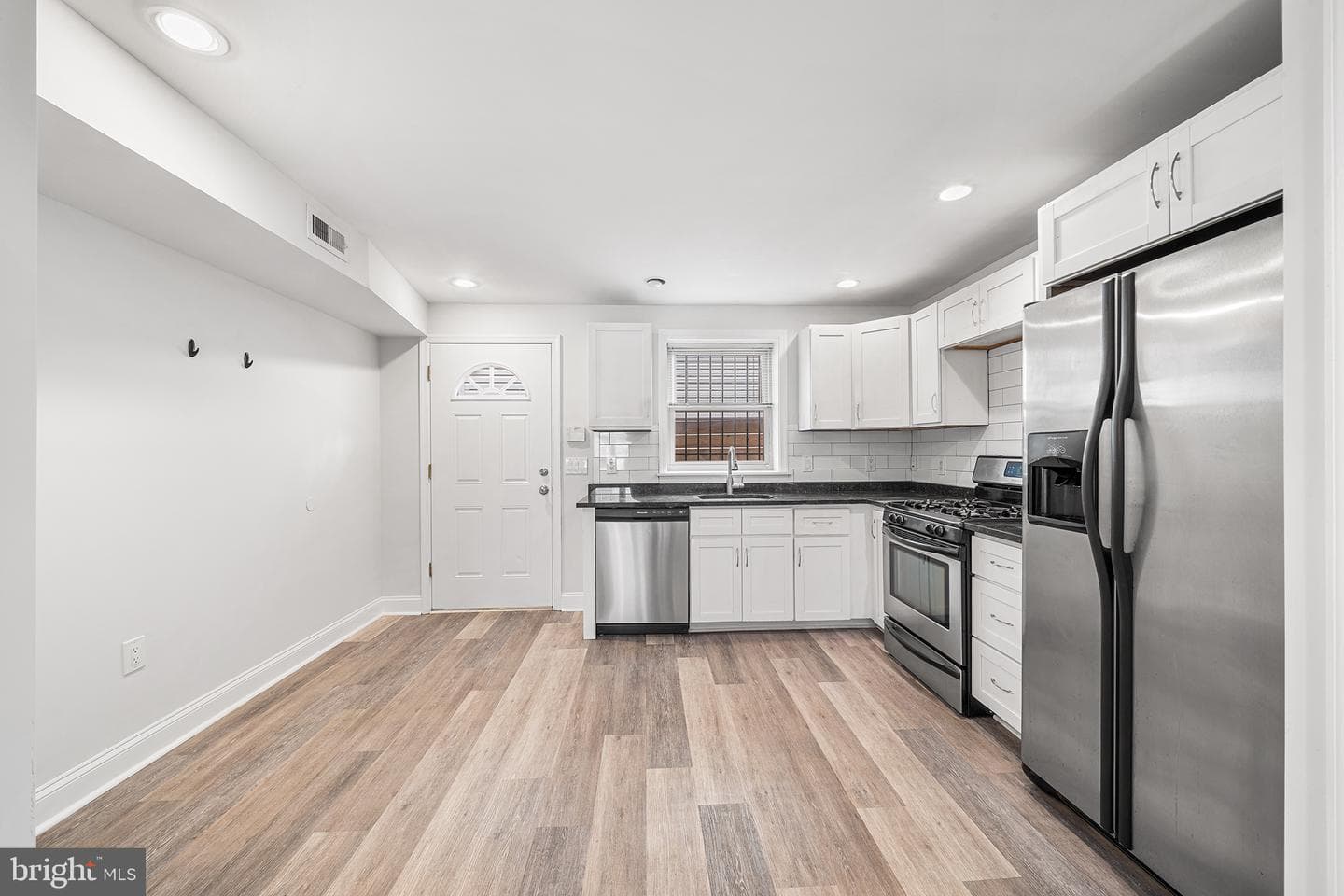 2521 Federal Street photo 6