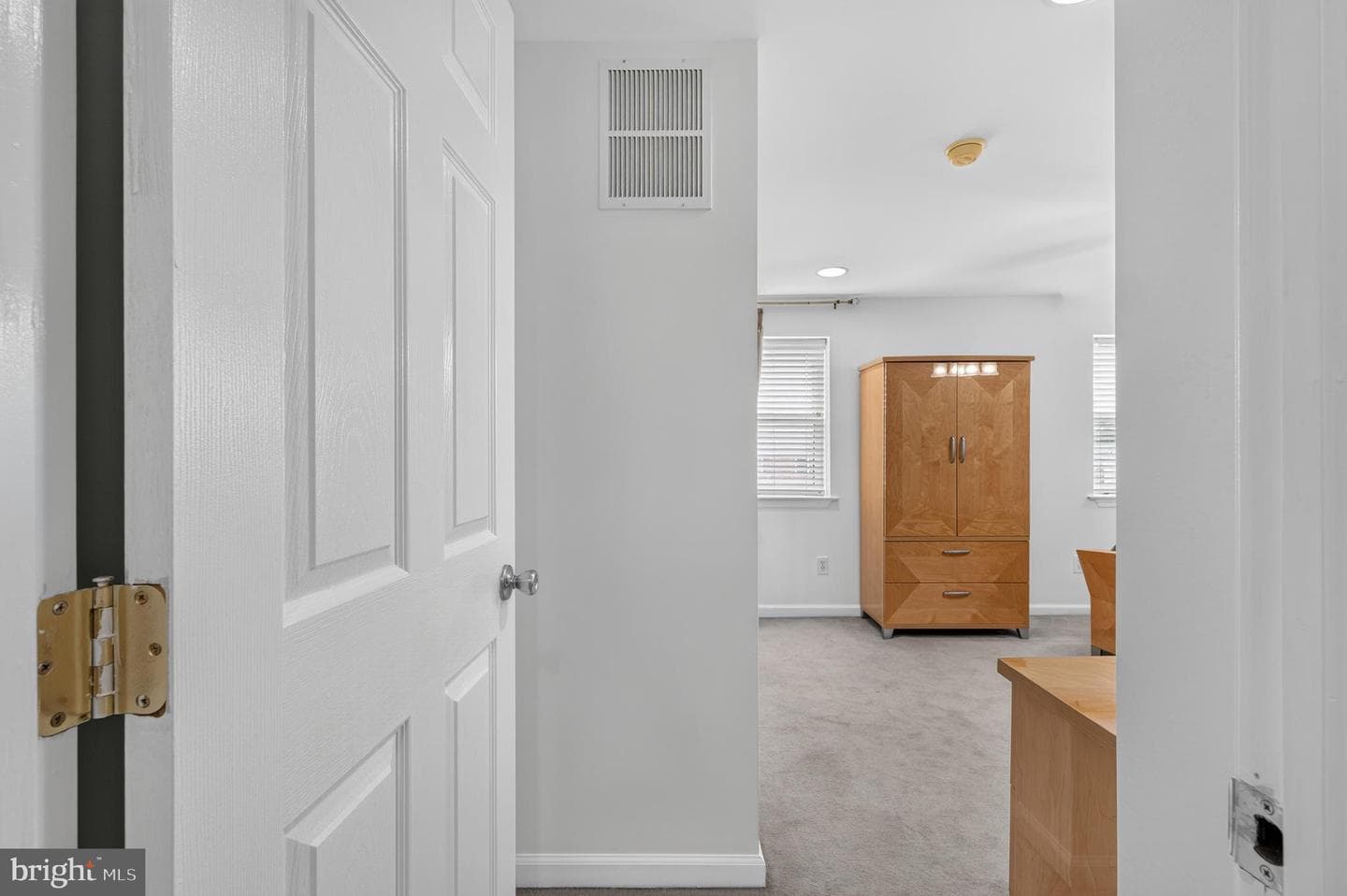 662 Lawler Street photo 17