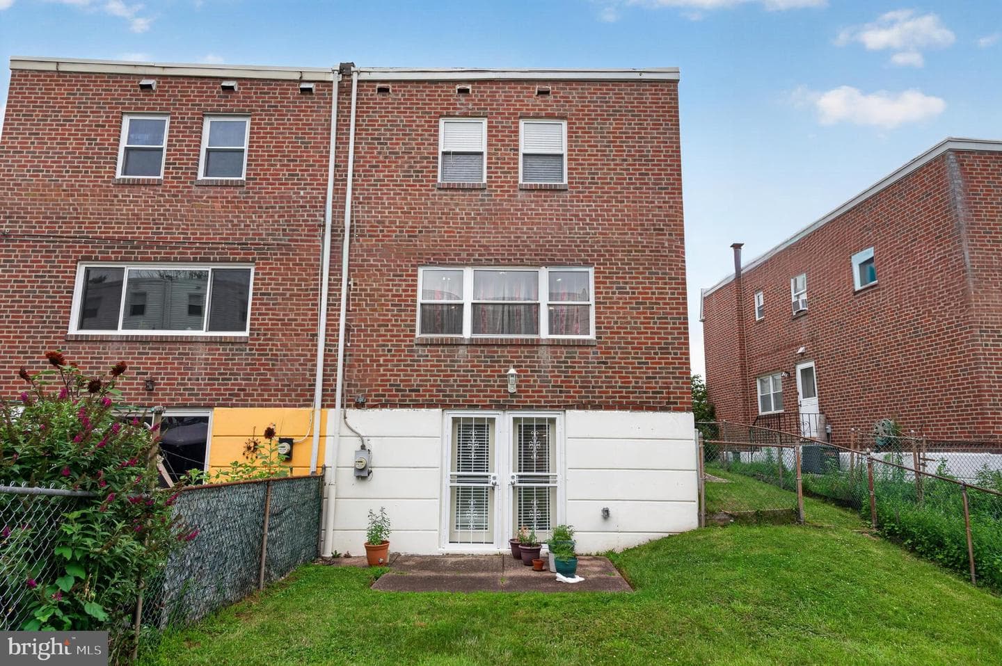 662 Lawler Street photo 39