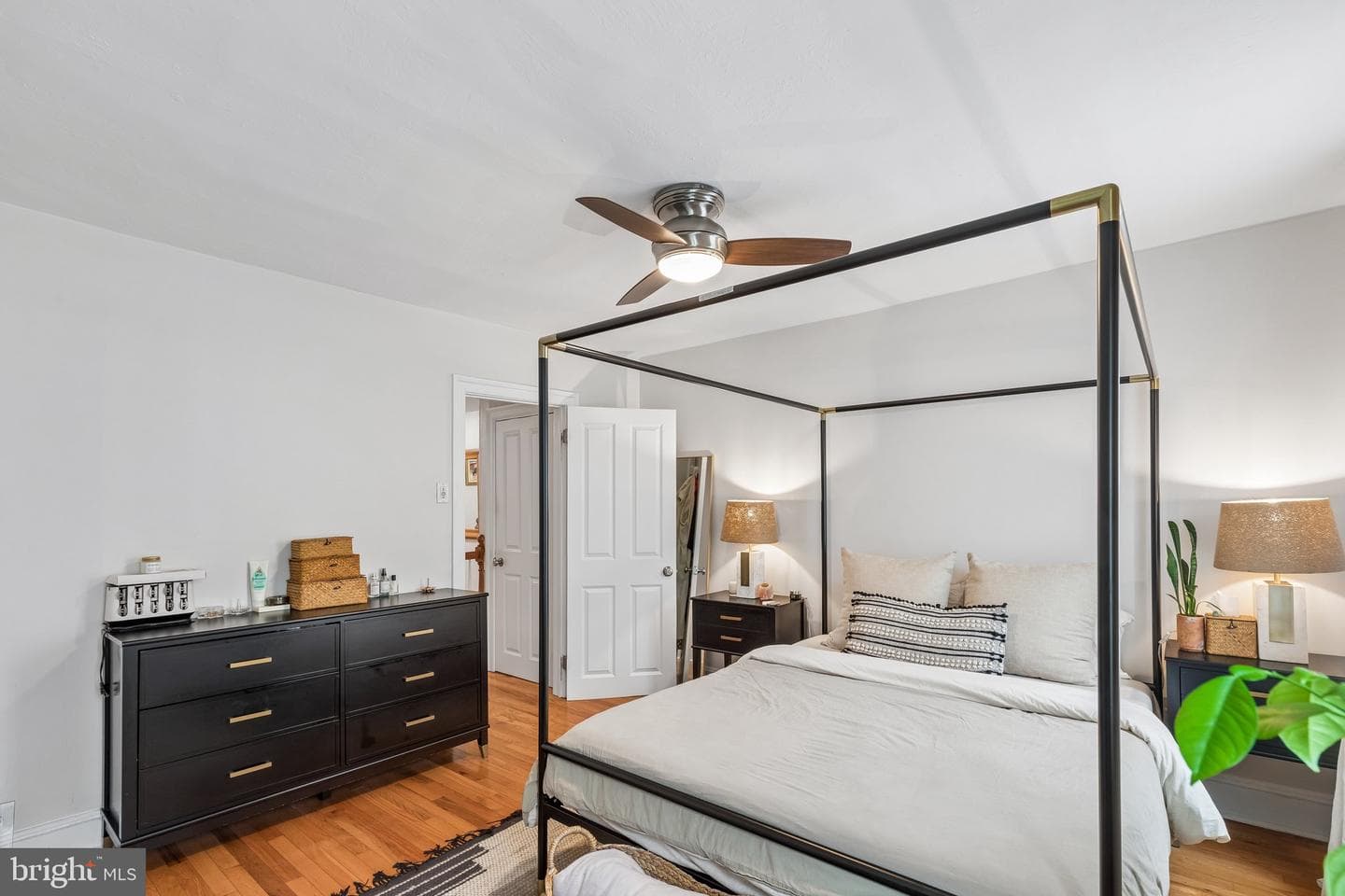 1807 Webster Street photo 23
