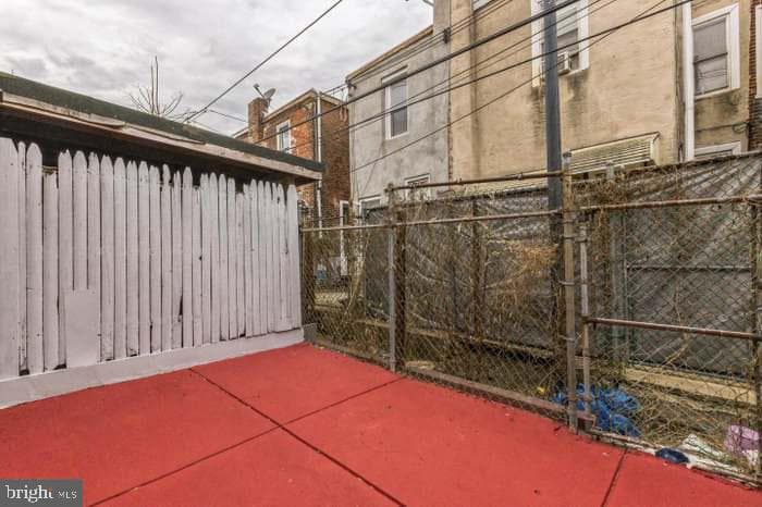 645 E Westmoreland Street photo 13