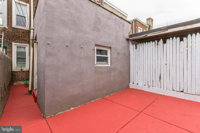 645 E Westmoreland Street photo 14