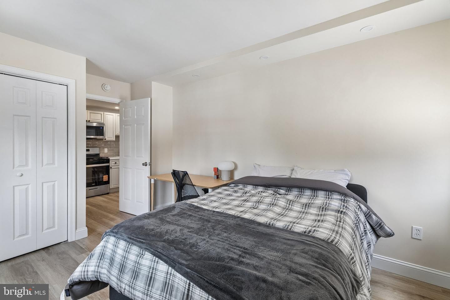 2101 Chestnut Street #303 photo 11