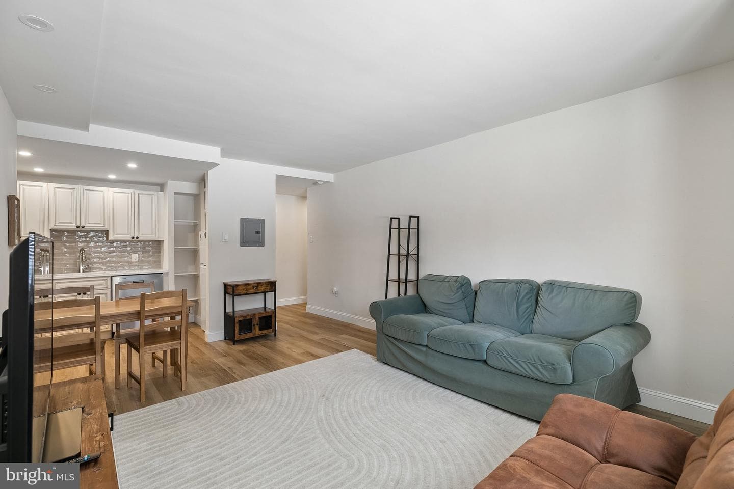 2101 Chestnut Street #303 photo 4