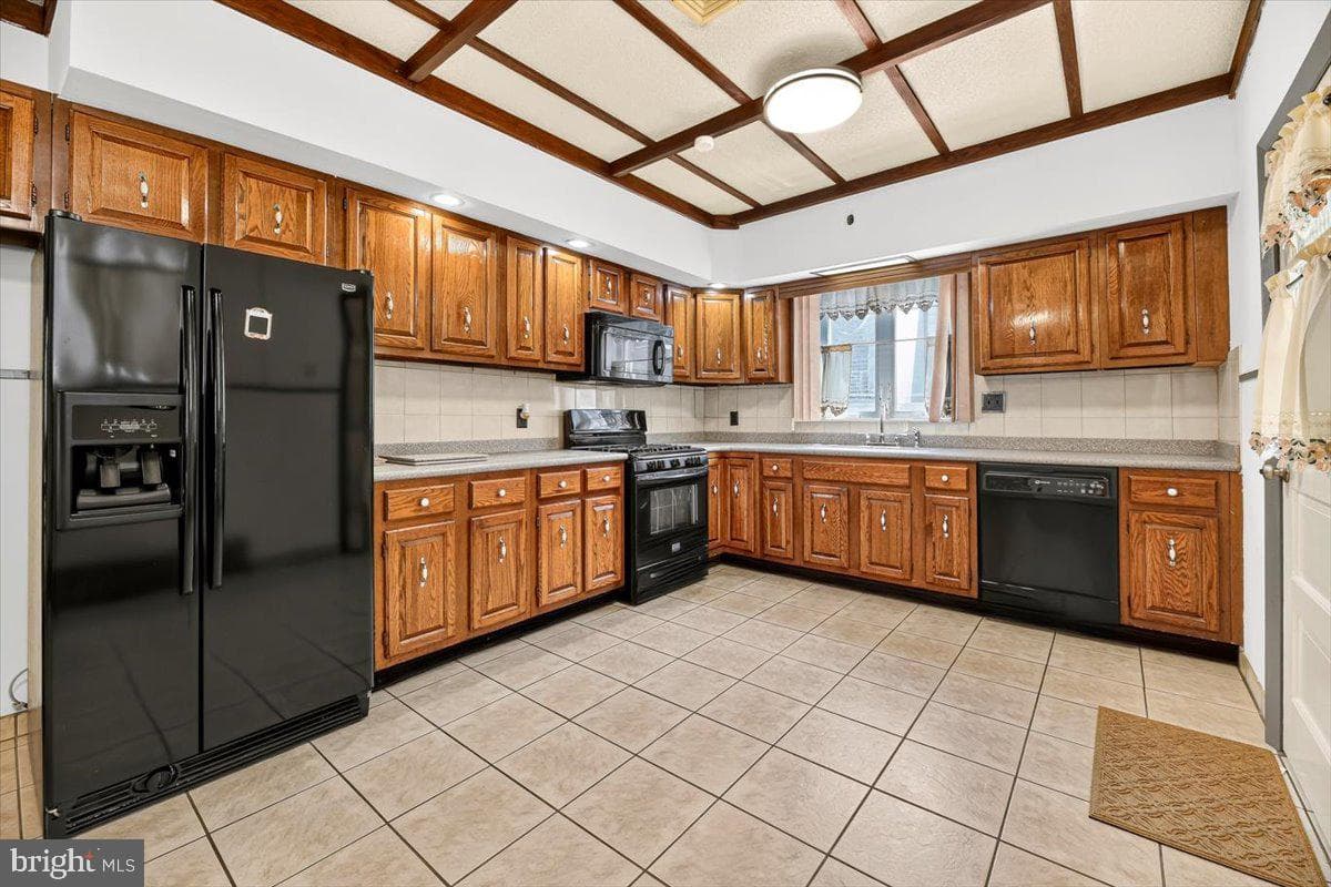 1118 Wolf Street photo 12