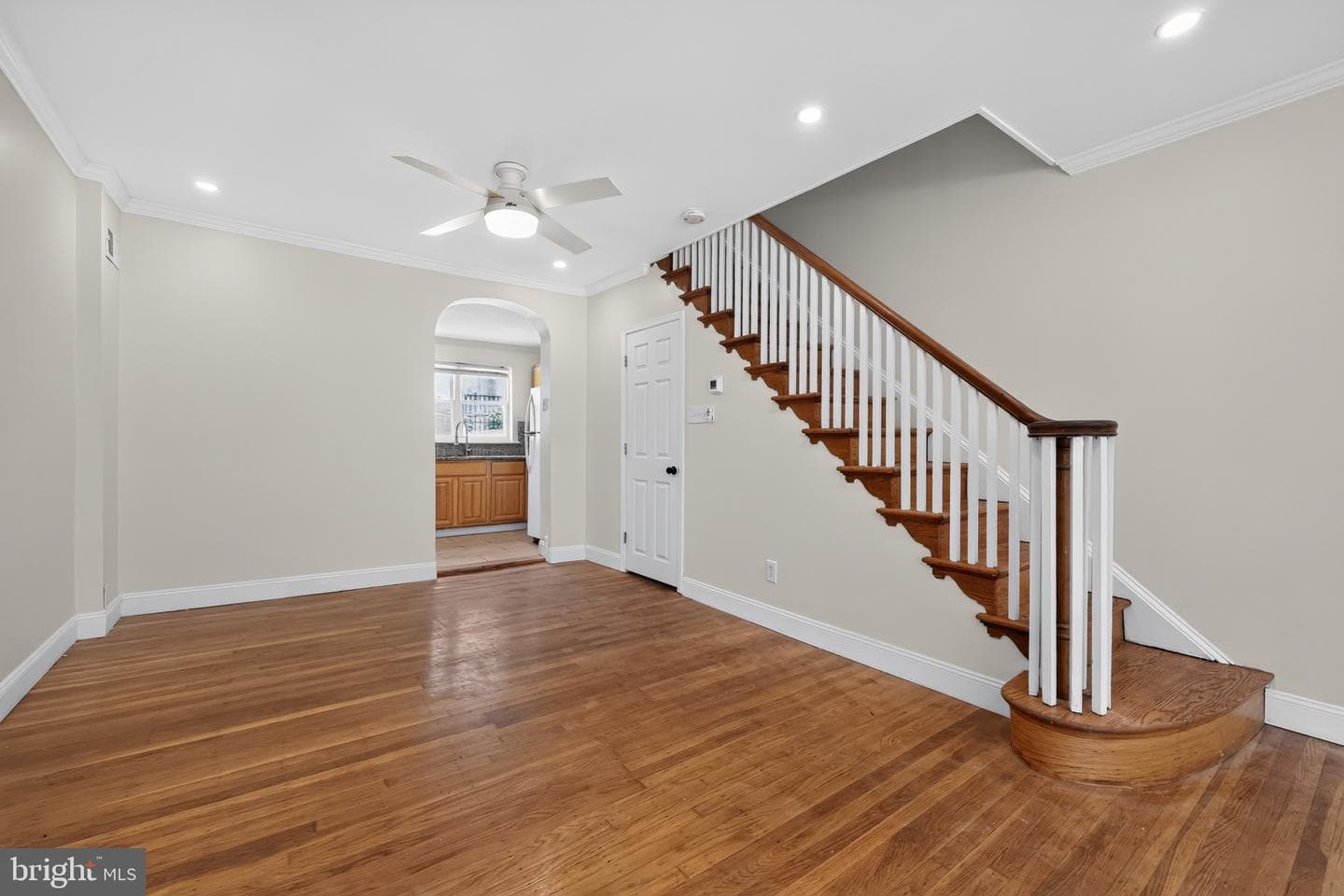 2043 S Darien Street photo 12