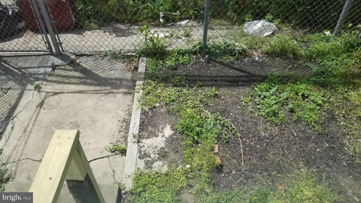 36 S Cecil Street photo 6