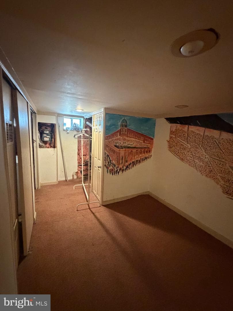923 Hoffman Street photo 10