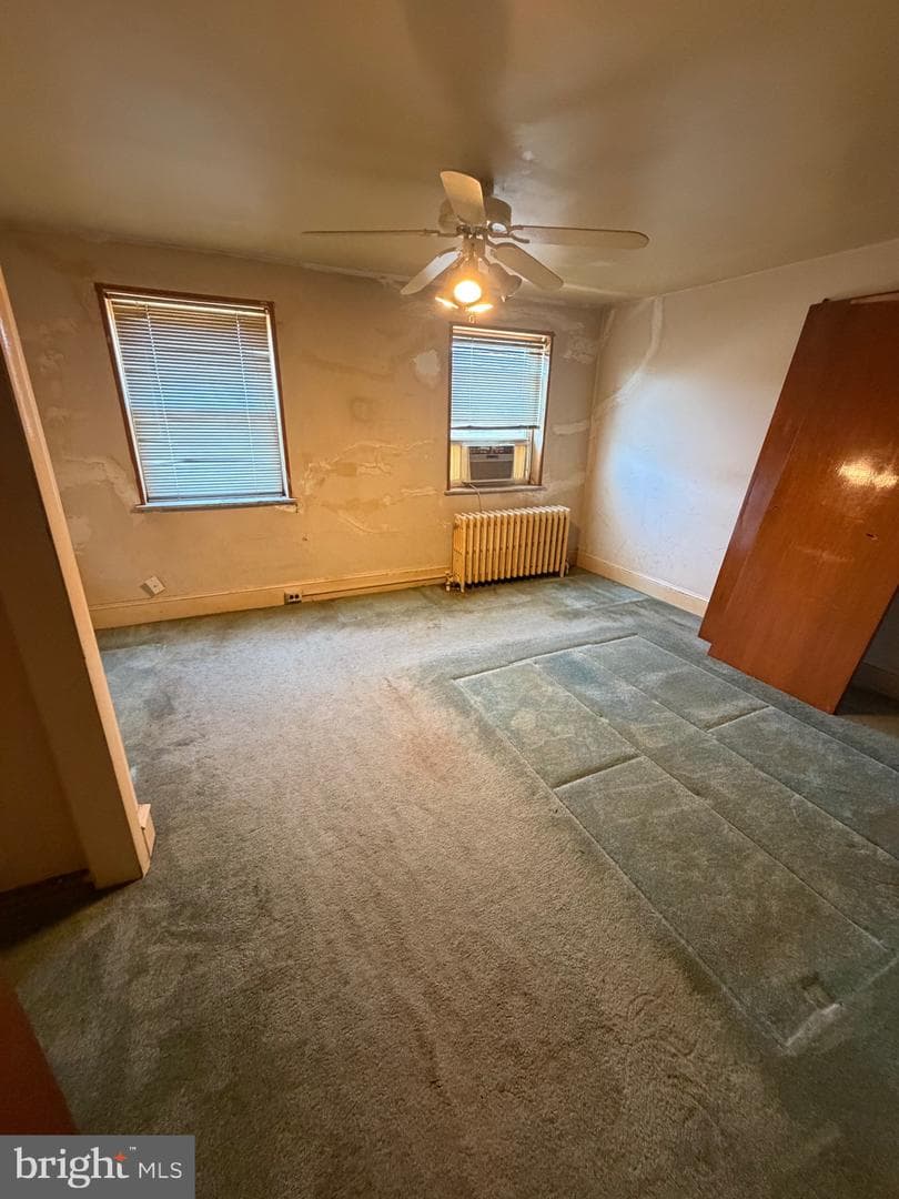 923 Hoffman Street photo 6