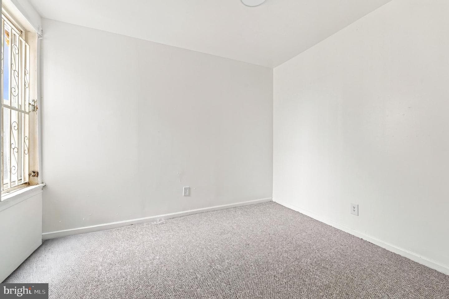 1030 E Chelten Avenue photo 11