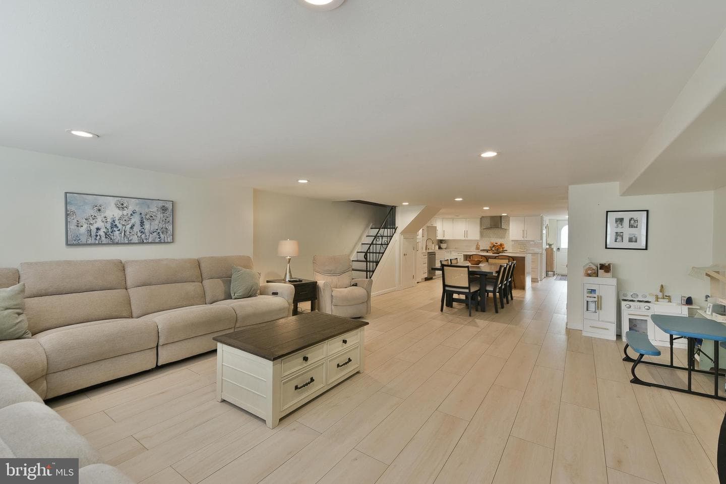 3137 Draper Street photo 14