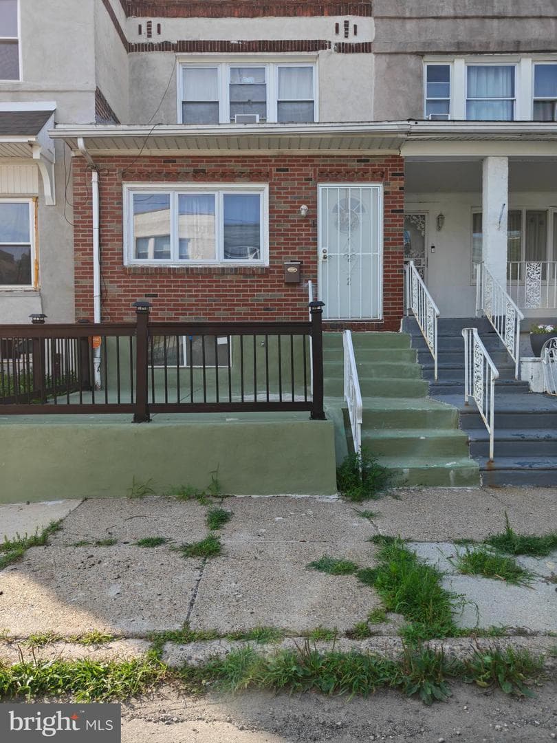 7122 Guyer Avenue, Philadelphia