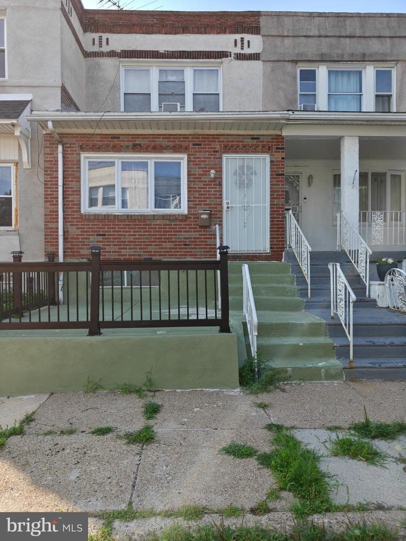7122 Guyer Avenue, Philadelphia