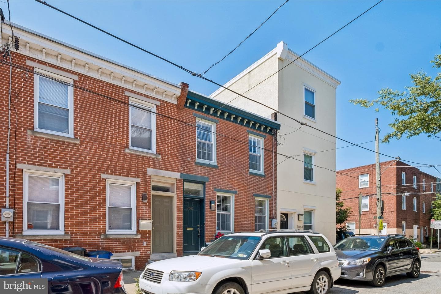 2062 Saint Albans Street photo 35