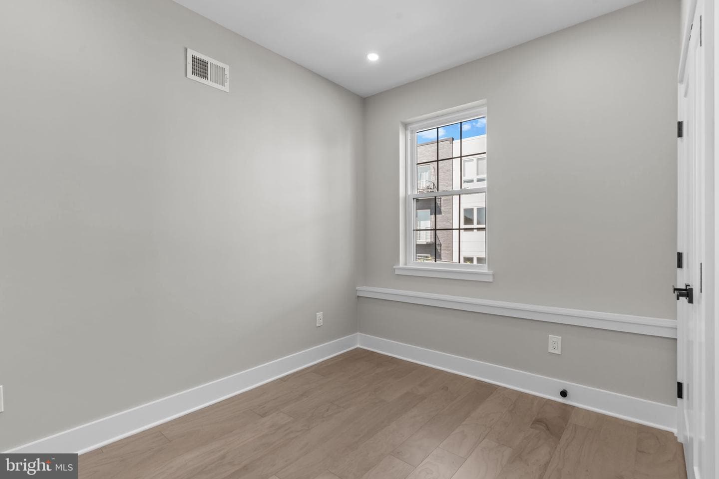 1321 N 2nd Street photo 47