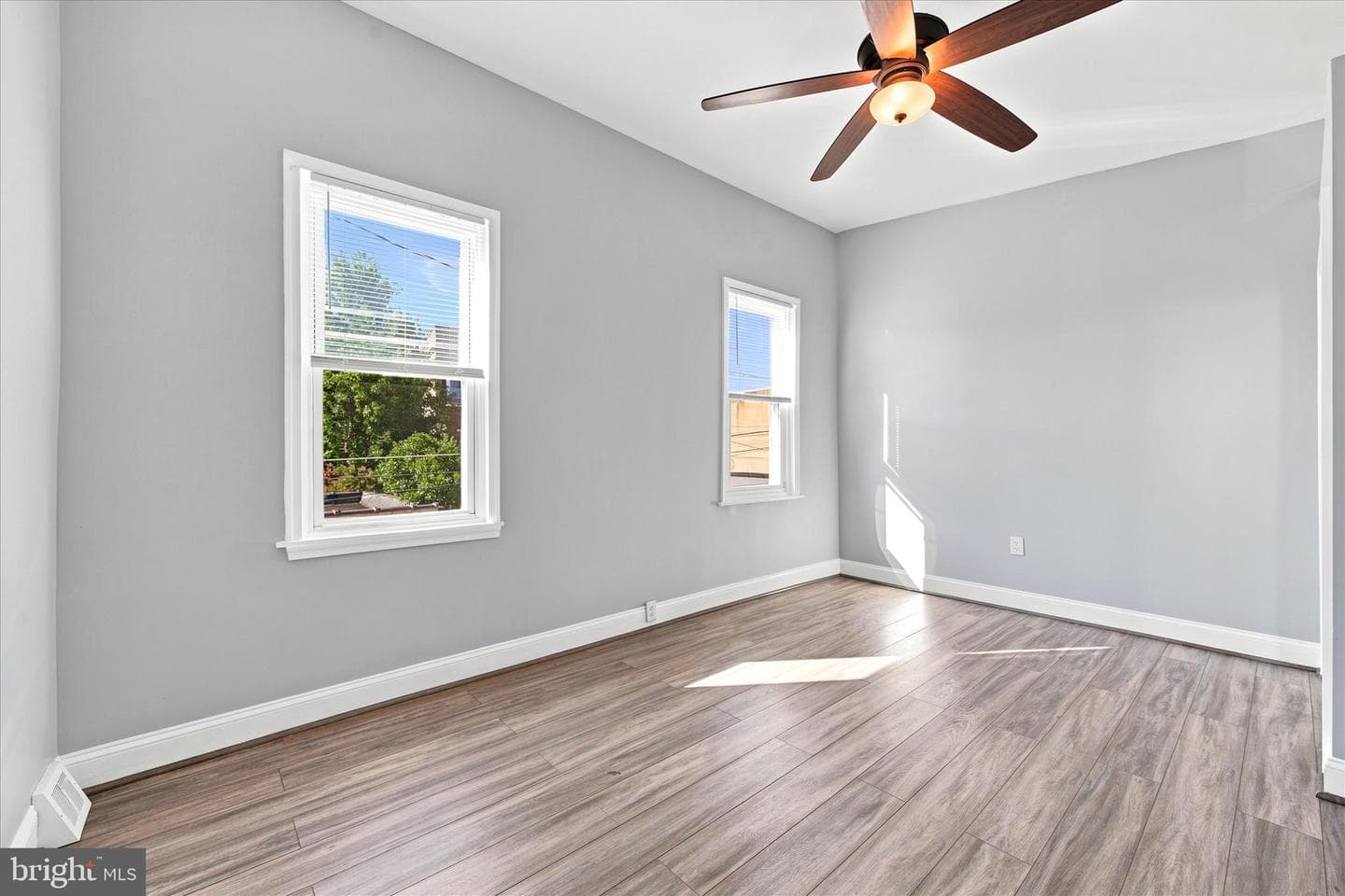 2645 Webb Street photo 10