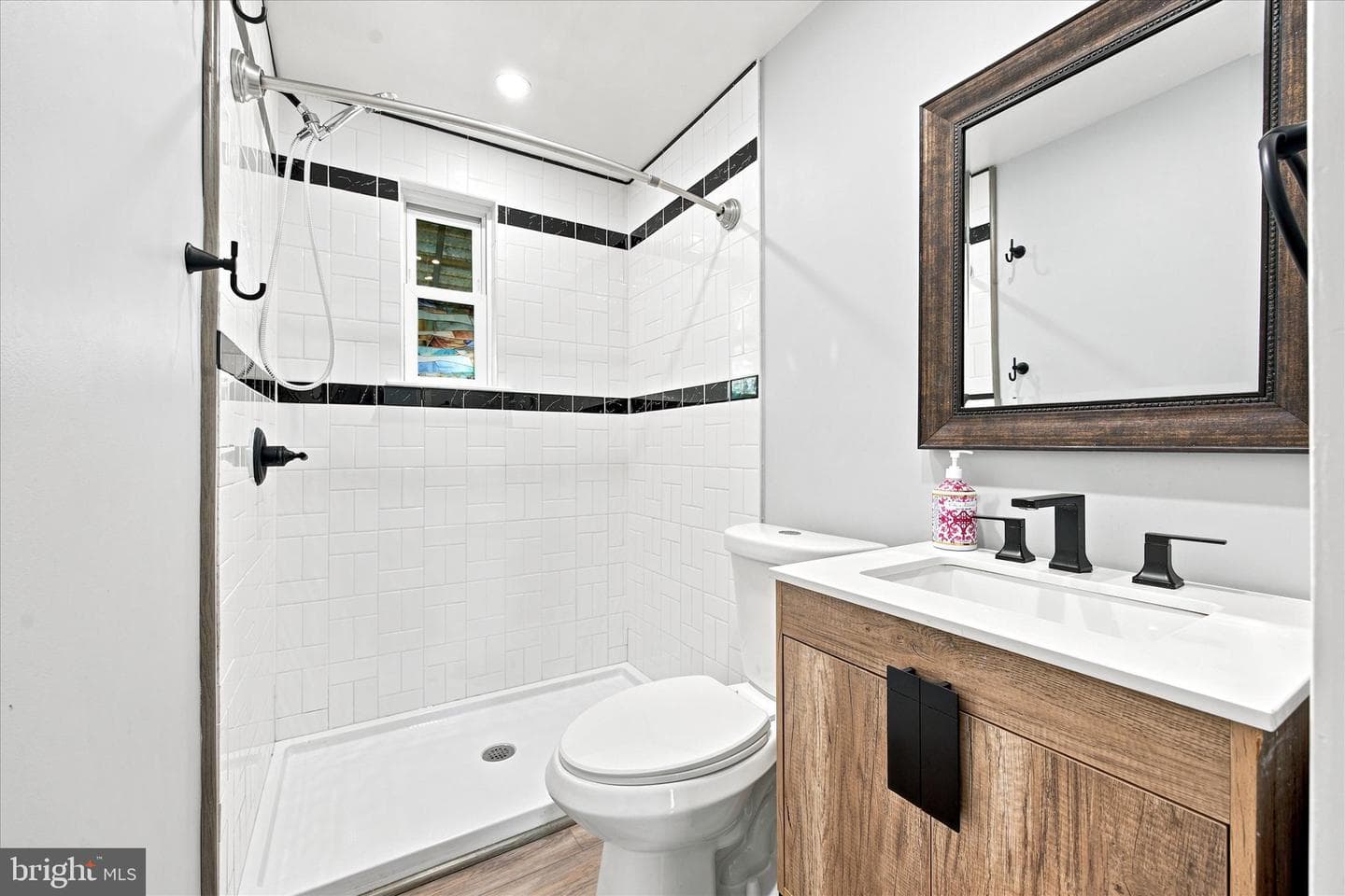2645 Webb Street photo 12