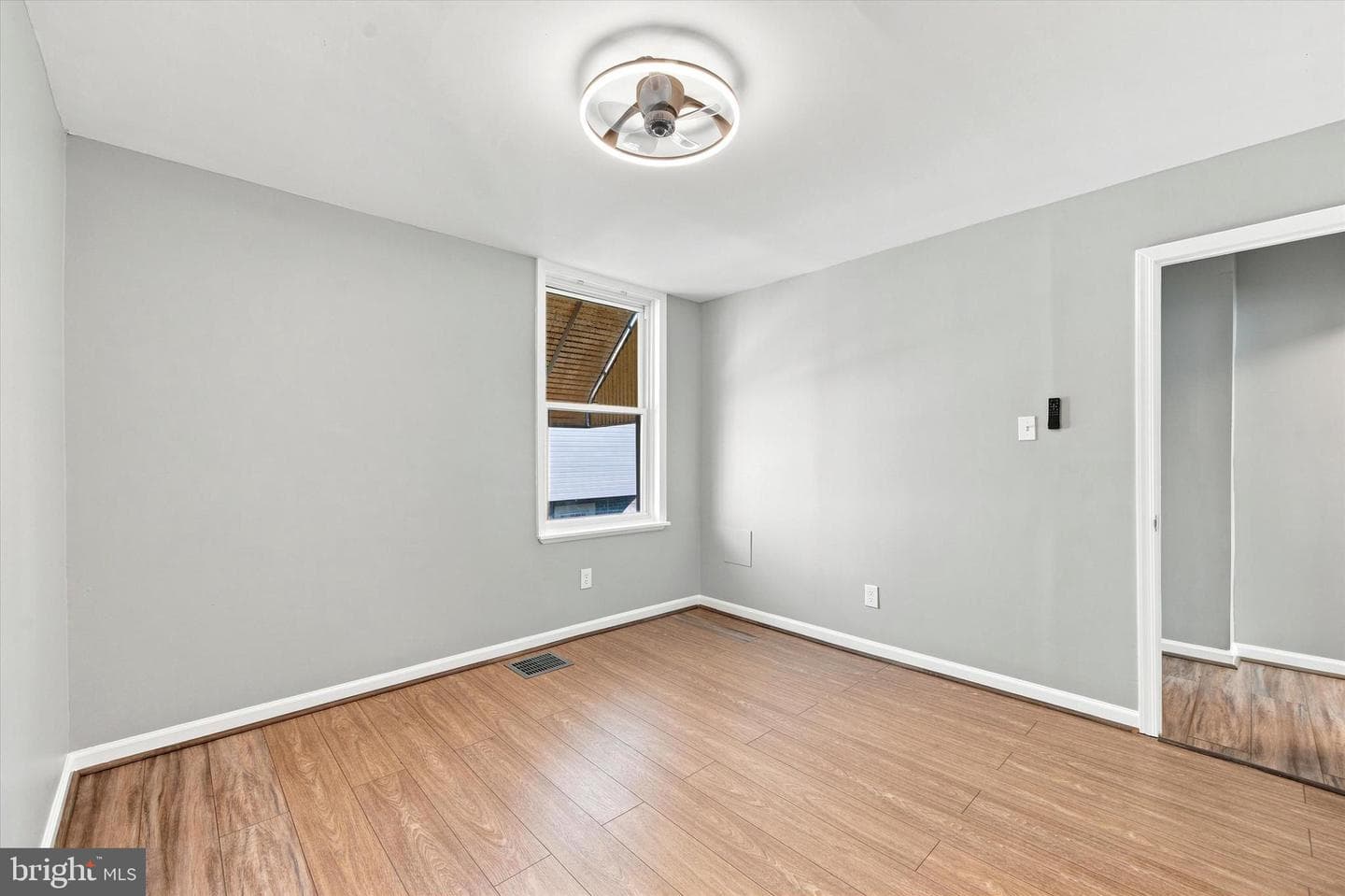 2645 Webb Street photo 29