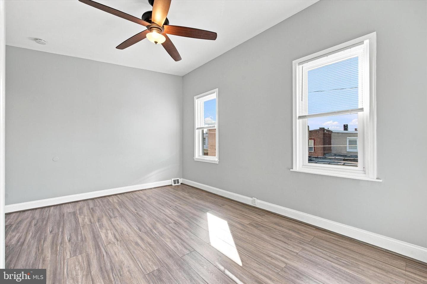 2645 Webb Street photo 8