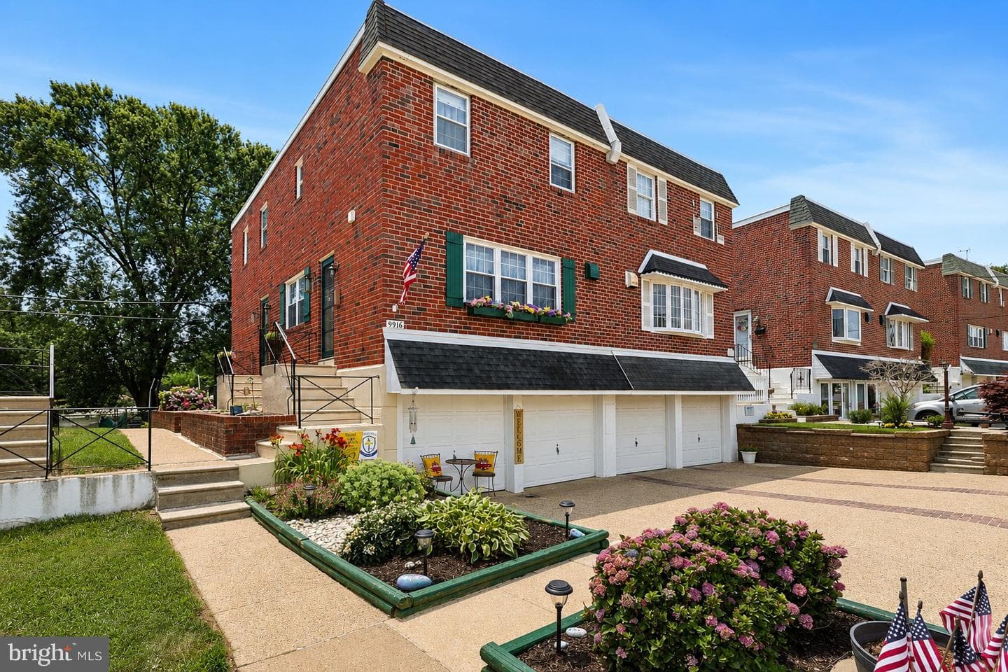 9916 S Canterbury Road, Philadelphia