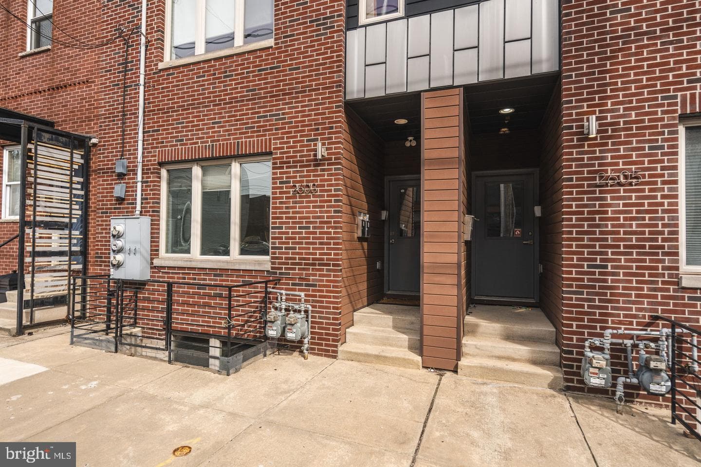 2603 E Hagert Street #a photo 23