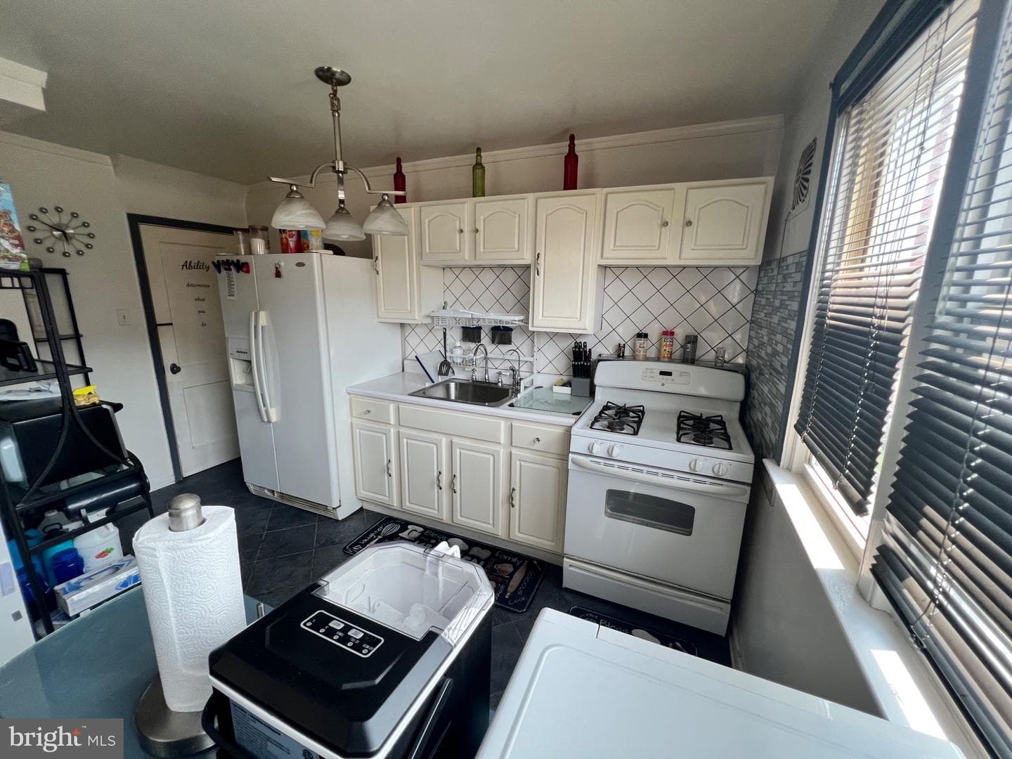 6243 Ditman Street photo 7