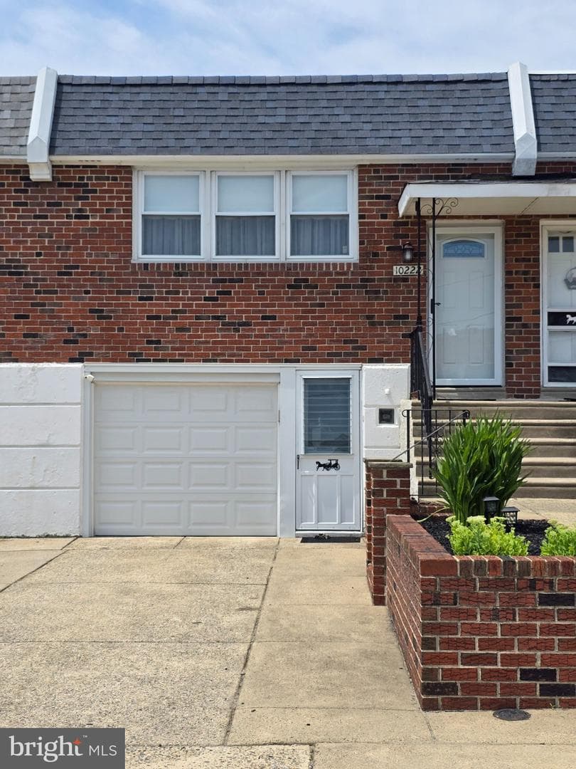 10222 Albemarle Lane photo 3