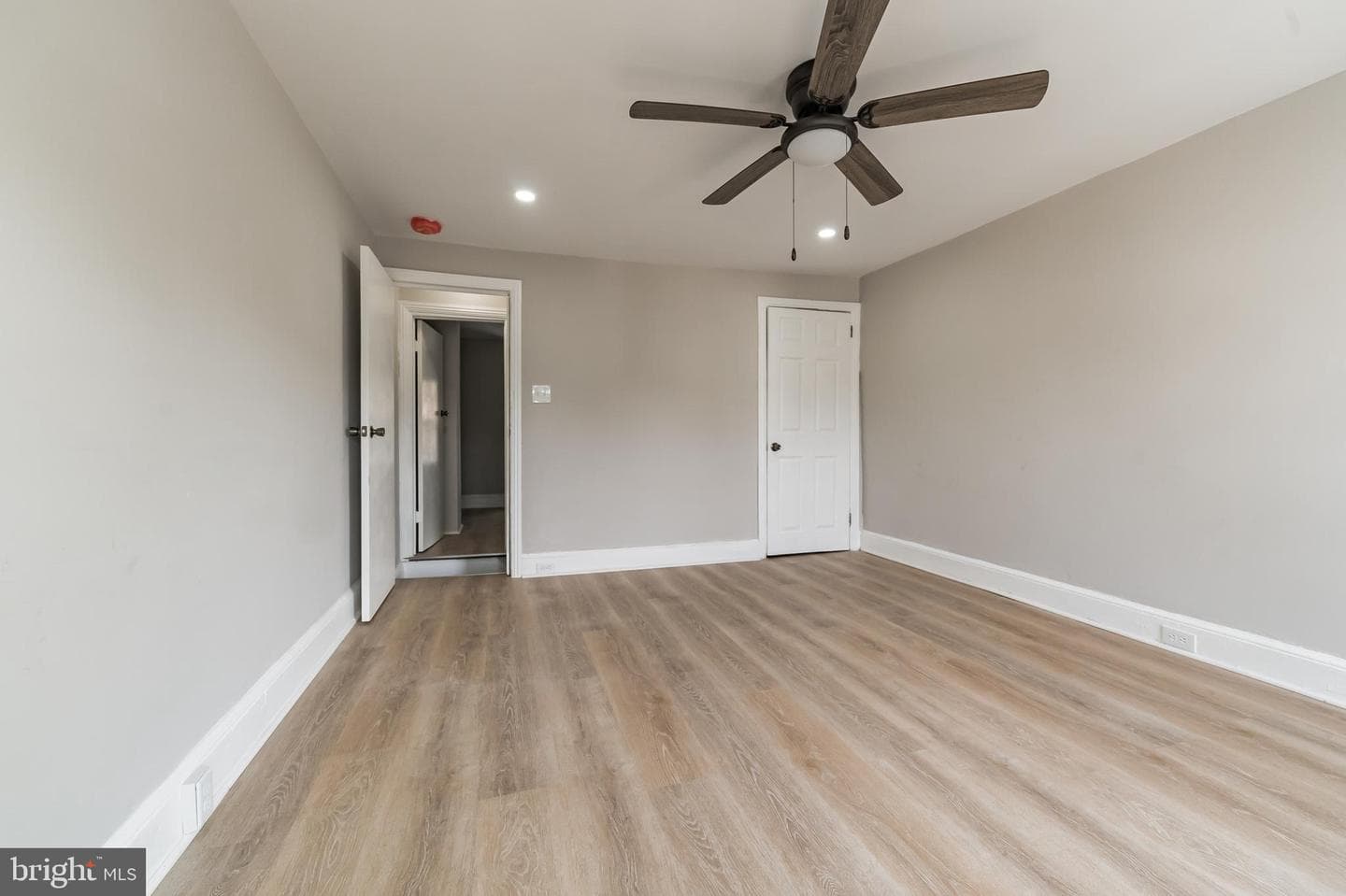 3521 Indian Queen Lane photo 20