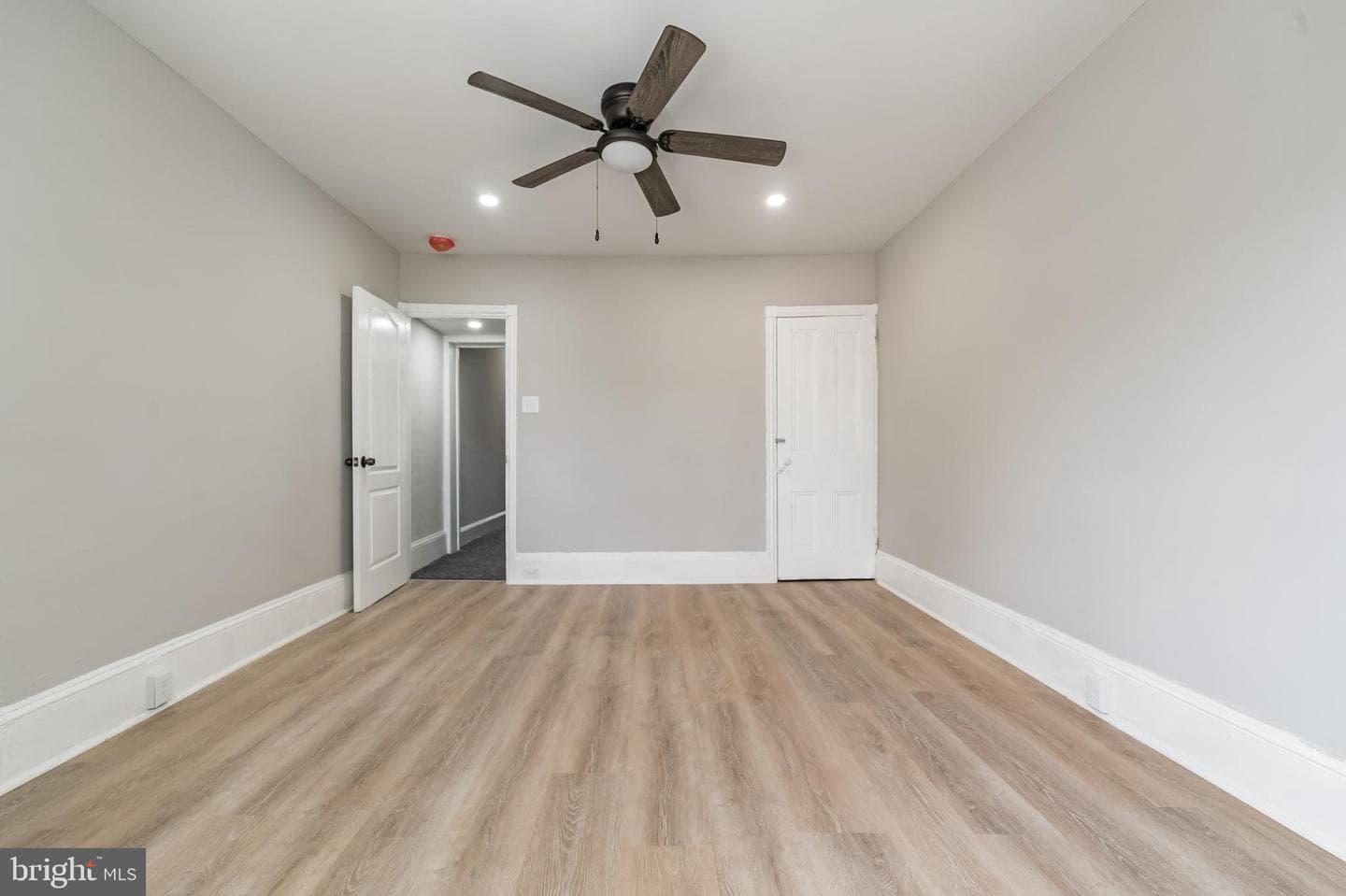 3521 Indian Queen Lane photo 23