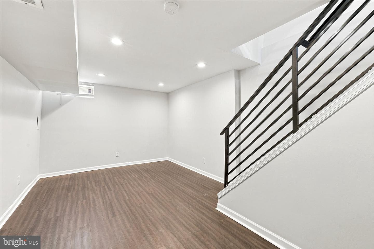 5360 Morris Street photo 13