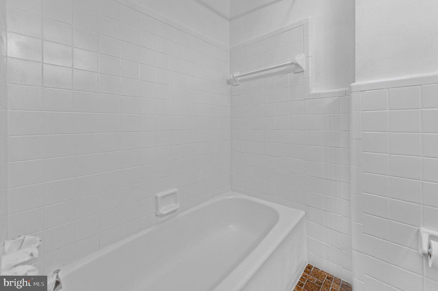 8504 Forrest Avenue photo 24