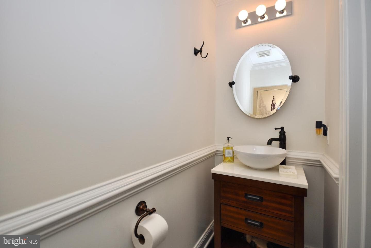3201 Capri Drive photo 18