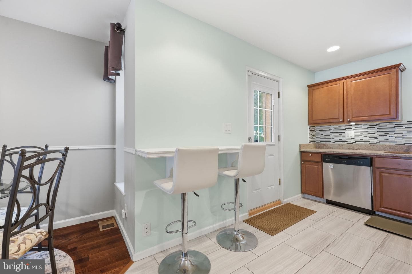 2505 S Philip Street photo 14