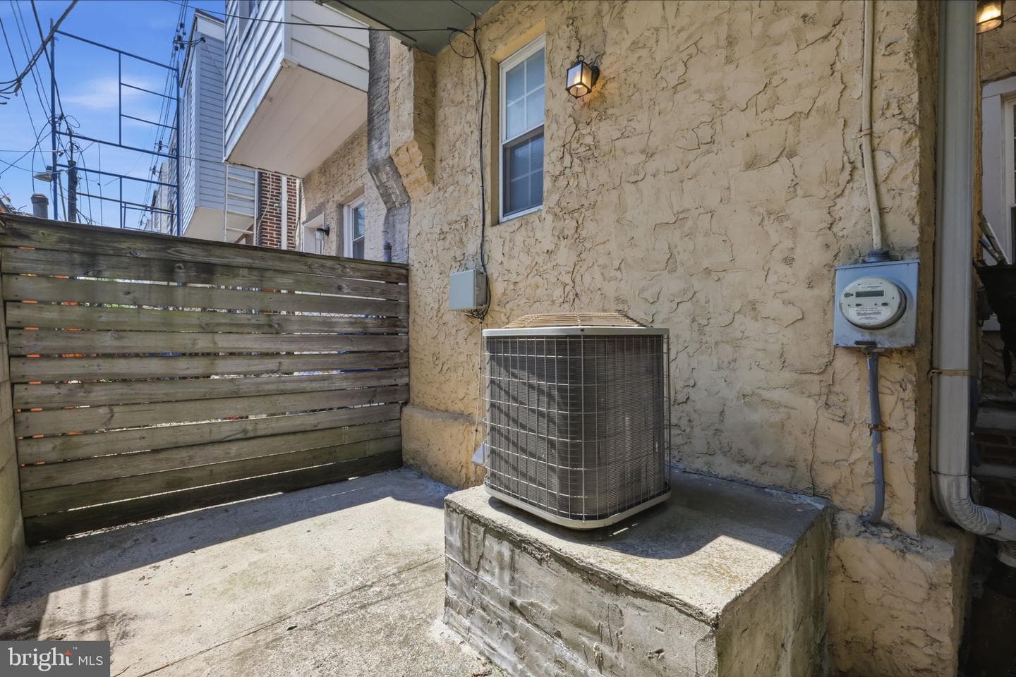 2505 S Philip Street photo 29