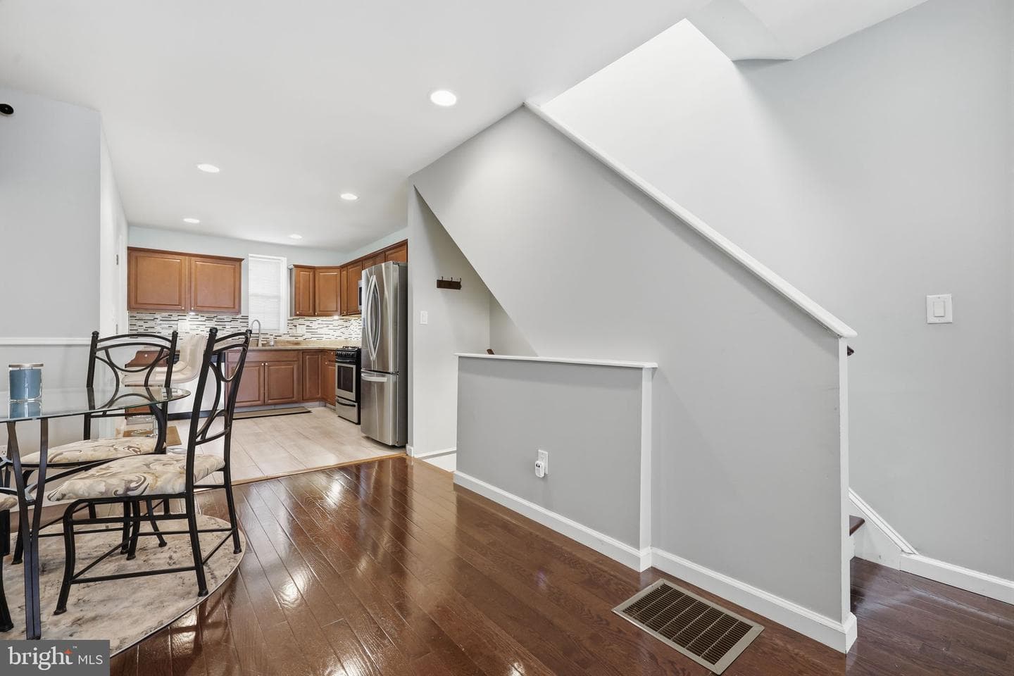 2505 S Philip Street photo 8