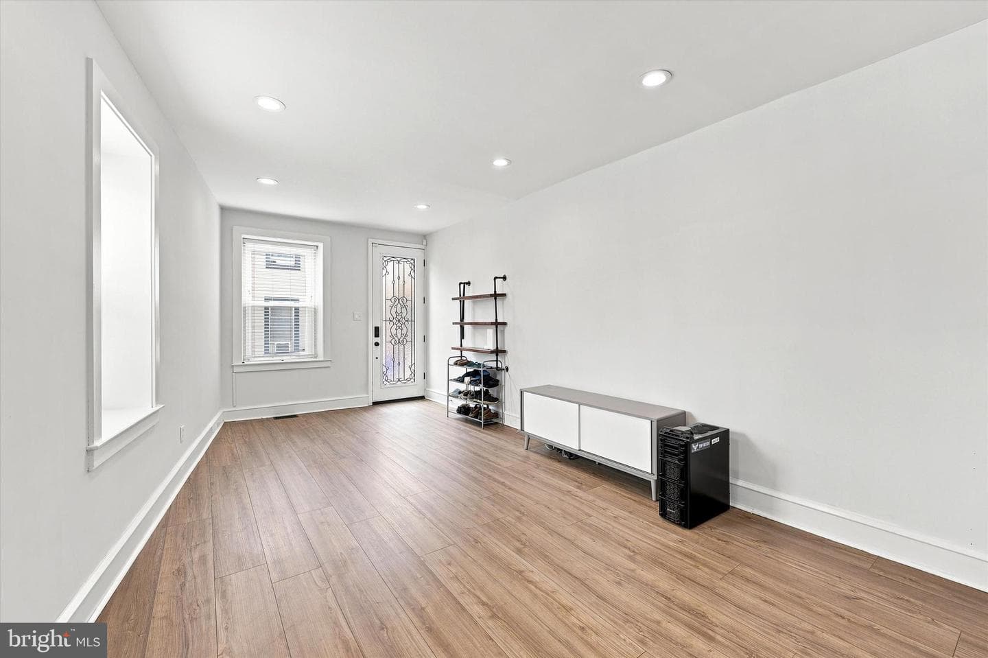 305 Carson Street photo 10