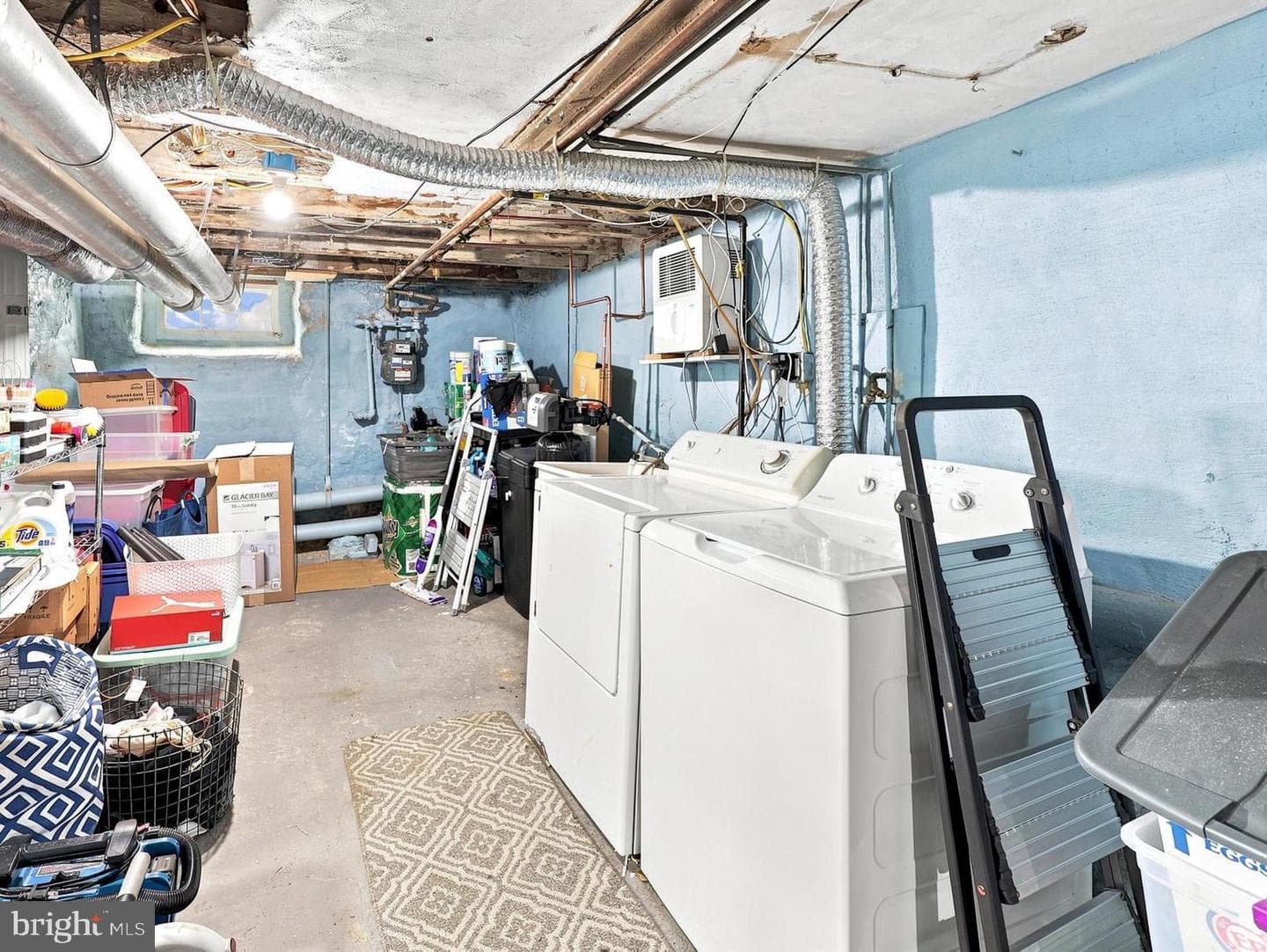 305 Carson Street photo 16