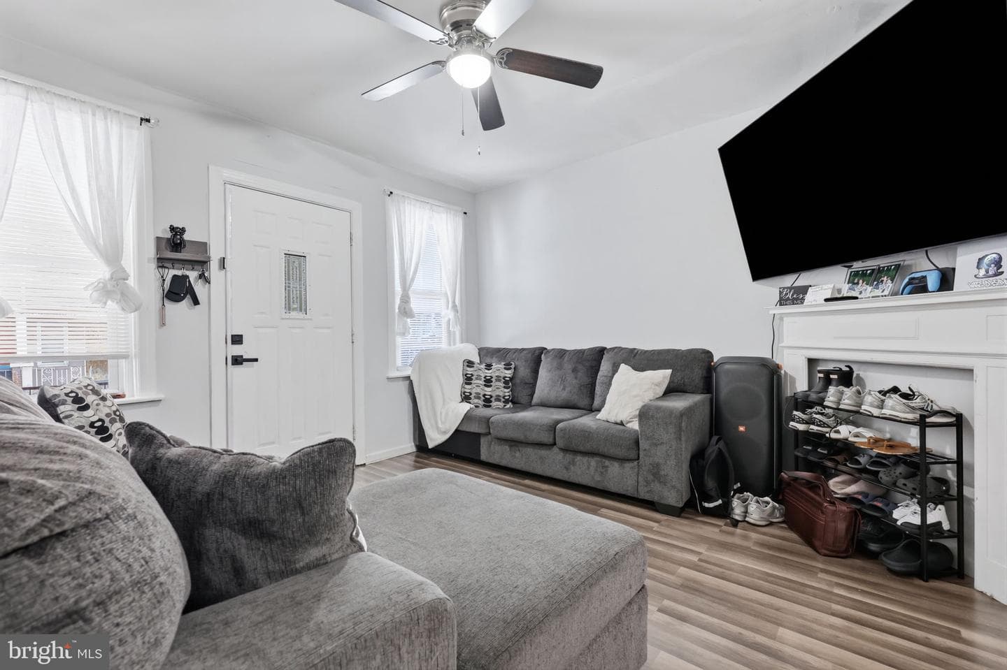 175 W Luray Street photo 8