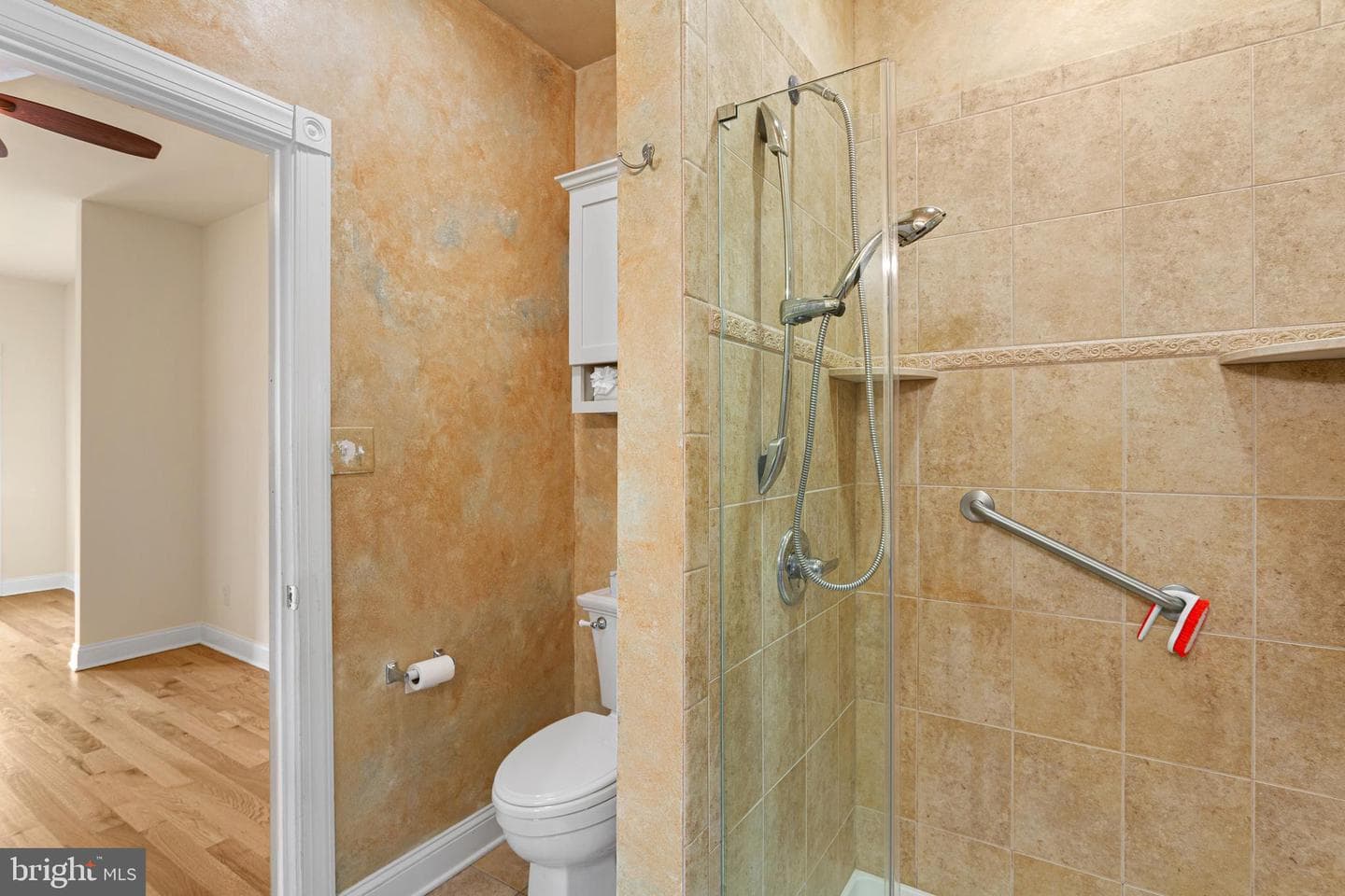 929 Alburger Avenue photo 26