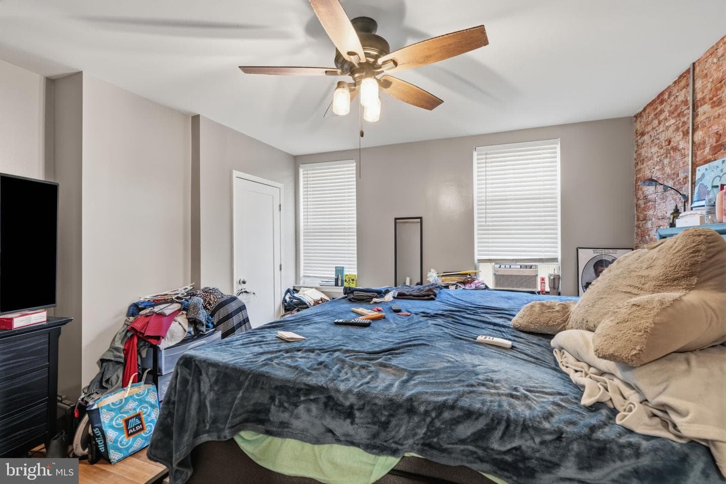 3023 F Street photo 25