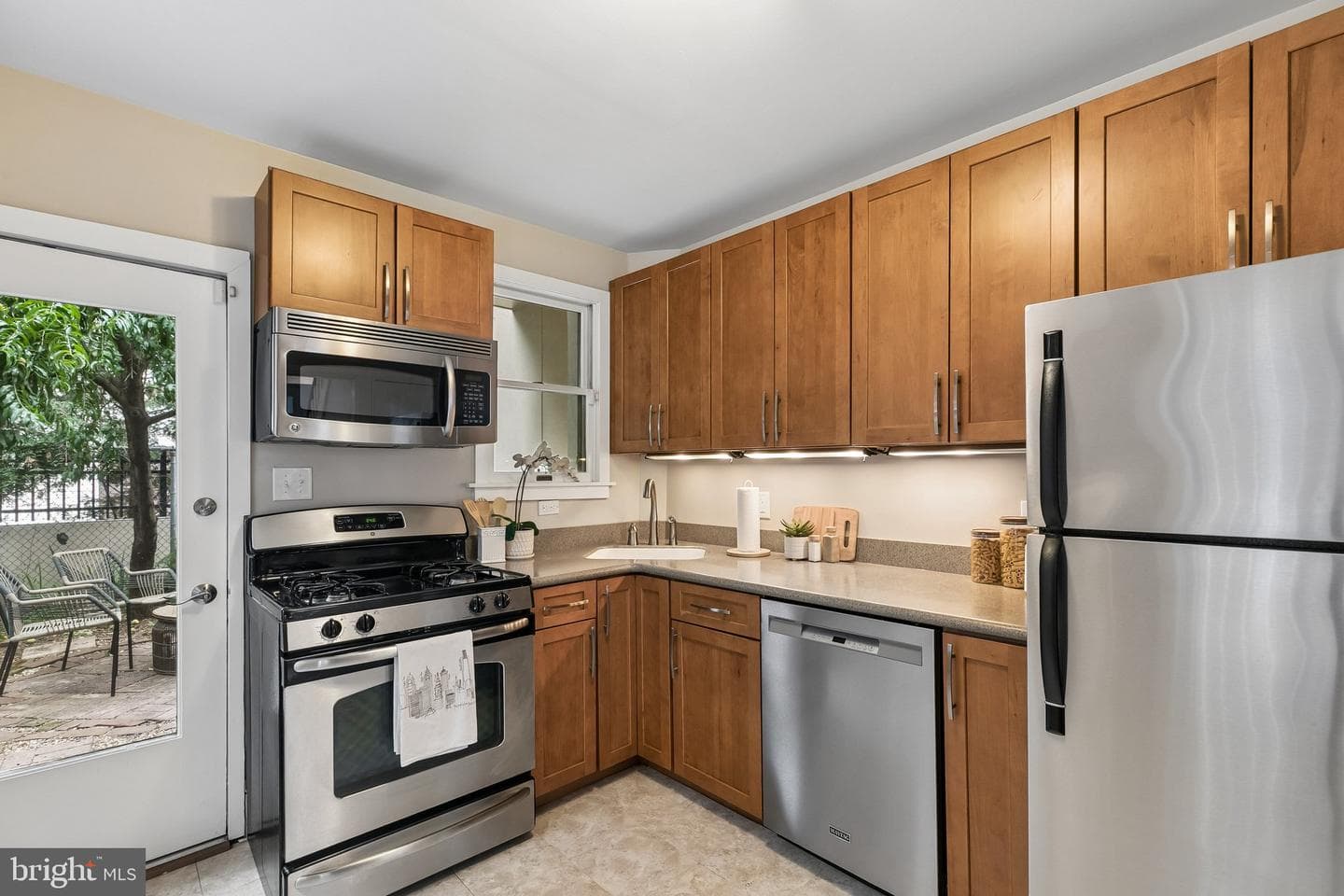 621 S Bambrey Street photo 10
