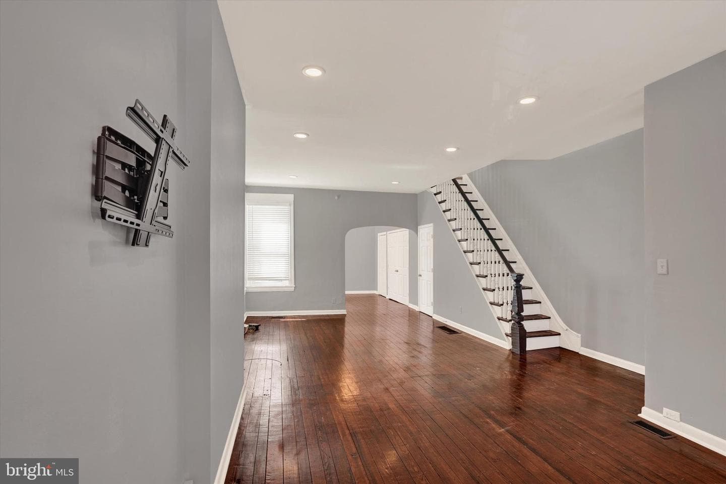 159 Hermitage Street photo 3