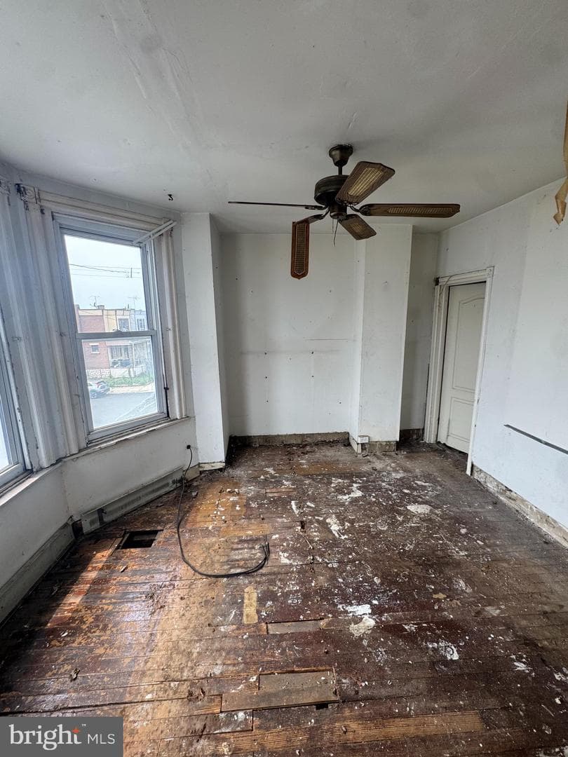 1203 S Peach Street photo 11