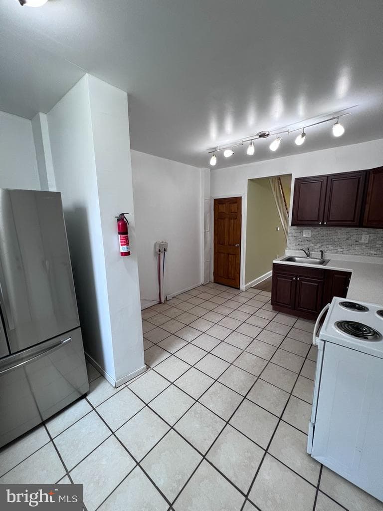3843 N 10th Street photo 6