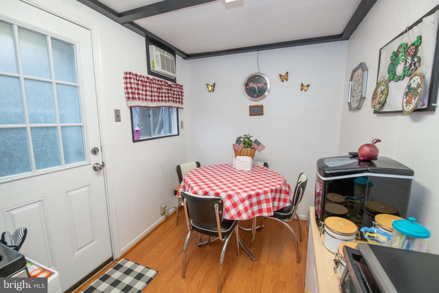 1715 S Iseminger Street photo 12