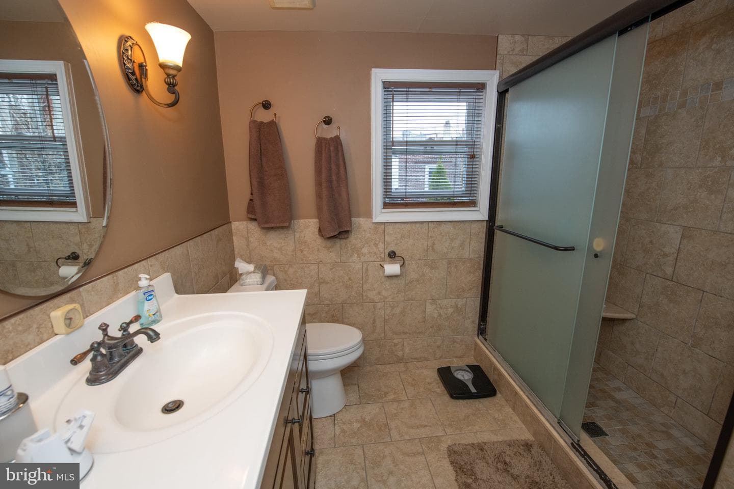 1715 S Iseminger Street photo 14